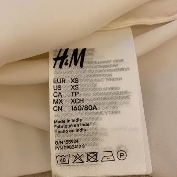 h&m sleeveless satin blouse . NWT - Picture 8 of 9